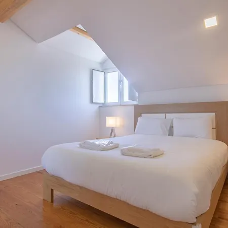 Classy Two Bedroom View Apartment