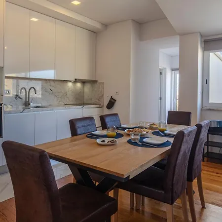 Apartment Classy Two Bedroom View