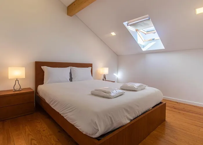 Classy Two Bedroom View Лиссабон