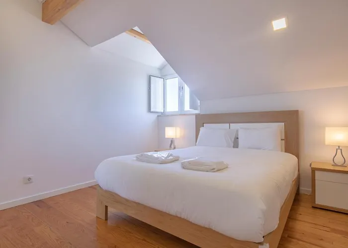 Classy Two Bedroom View Апартаменты